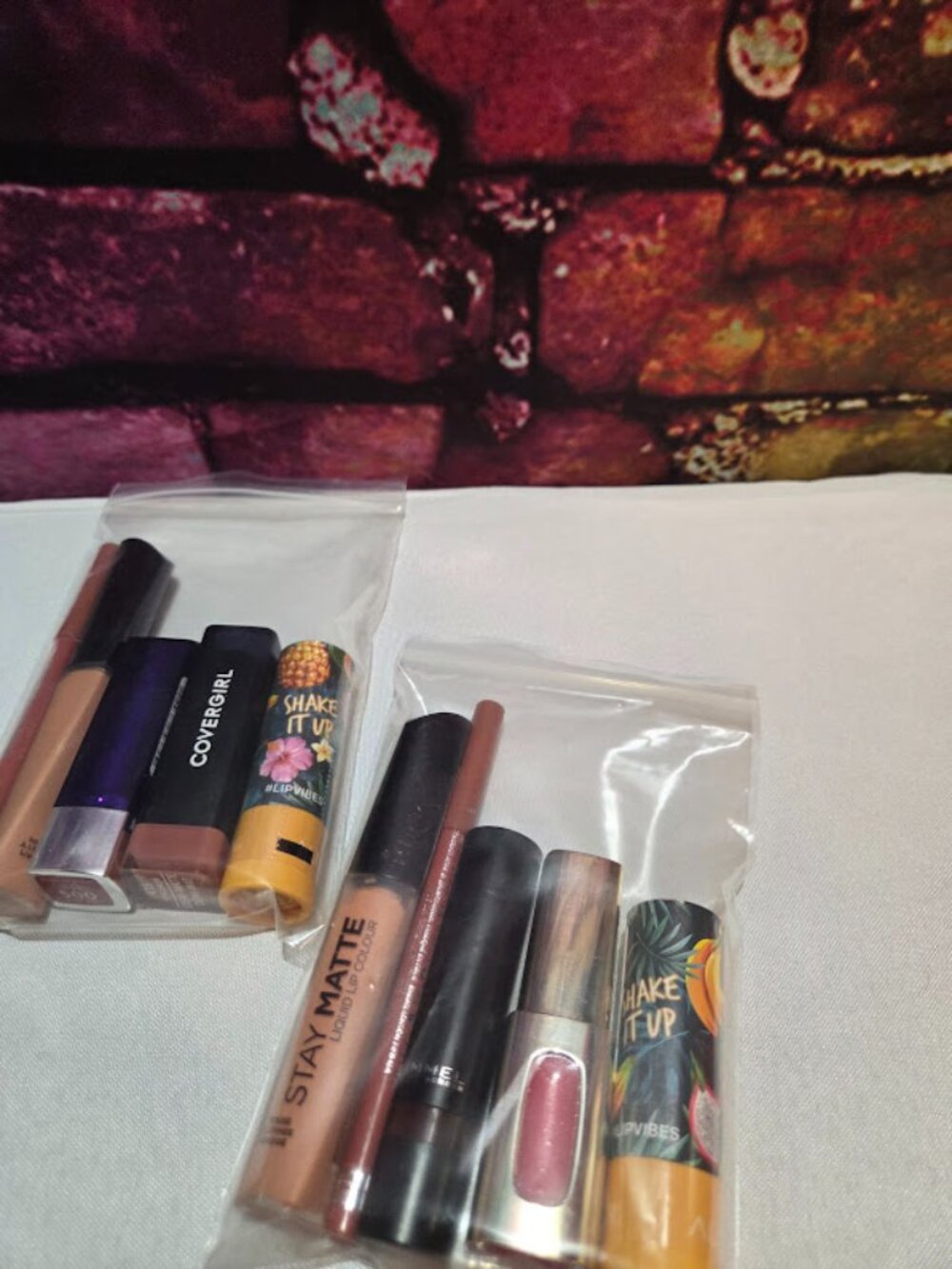 5‑piece lip set-Brand new, sealed 💄